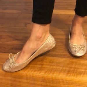 Gold flats Nicole Miller size 10